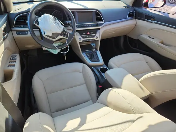 KMHD84LF4JU466747 2018 HYUNDAI ELANTRA - Image 8