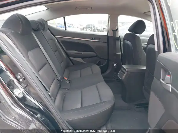 KMHD84LF4JU467395 2018 HYUNDAI ELANTRA - Image 8