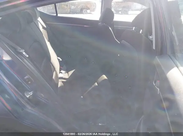 KMHD84LF4JU468014 2018 HYUNDAI ELANTRA - Image 8