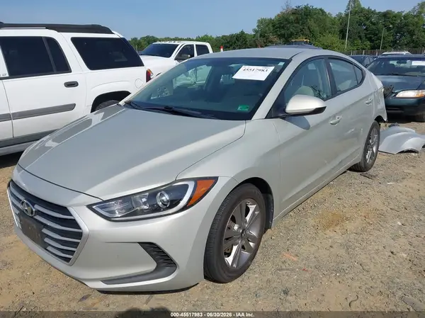 KMHD84LF4JU471687 2018 HYUNDAI ELANTRA - Image 2