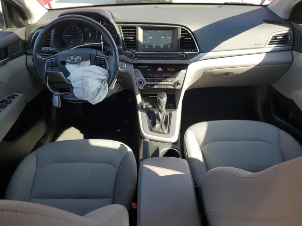 KMHD84LF4JU474069 2018 HYUNDAI ELANTRA - Image 8