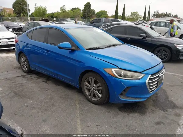 KMHD84LF4JU475111 2018 HYUNDAI ELANTRA - Image 1