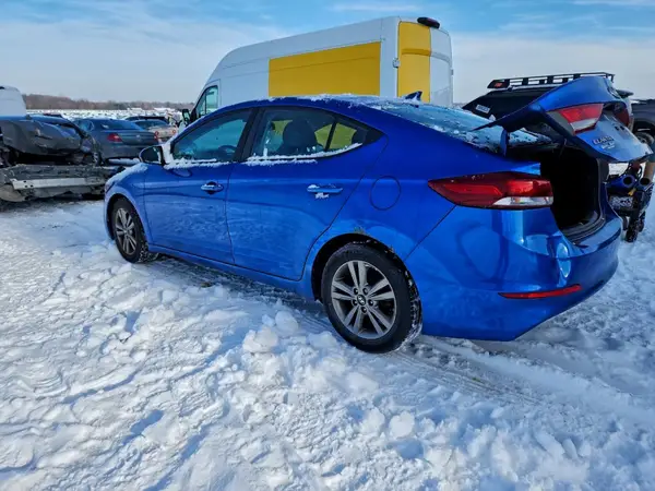 KMHD84LF4JU476002 2018 HYUNDAI ELANTRA - Image 2