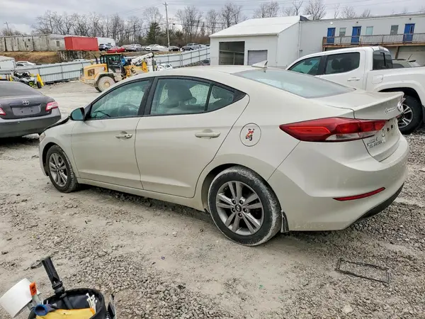KMHD84LF4JU494953 2018 HYUNDAI ELANTRA - Image 2
