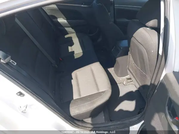 KMHD84LF4JU498484 2018 HYUNDAI ELANTRA - Image 8