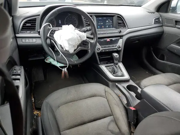 KMHD84LF4JU505417 2018 HYUNDAI ELANTRA - Image 8