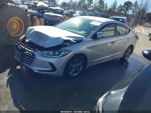 KMHD84LF4JU510326 2018 HYUNDAI ELANTRA - Image 2