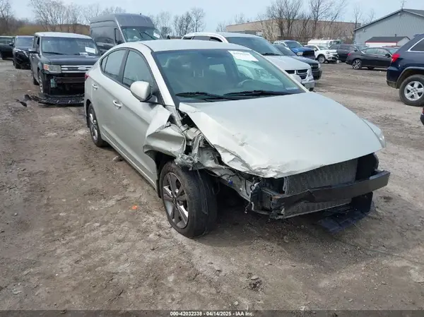 KMHD84LF4JU523481 2018 HYUNDAI ELANTRA - Image 1
