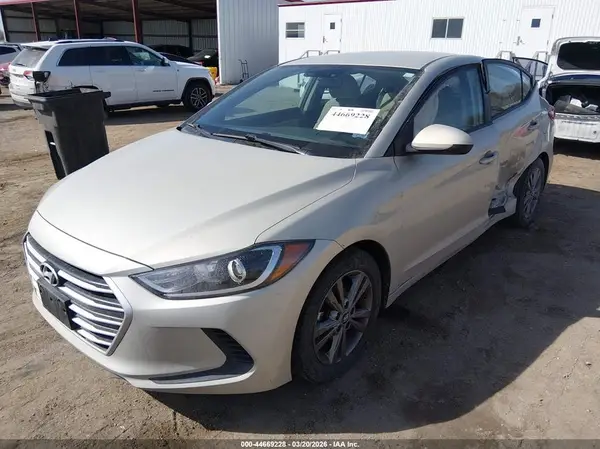KMHD84LF4JU536859 2018 HYUNDAI ELANTRA - Image 2