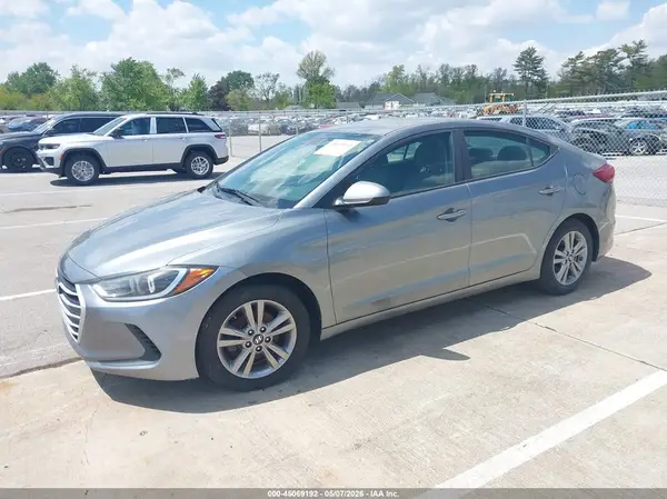 KMHD84LF4JU537140 2018 HYUNDAI ELANTRA - Image 2