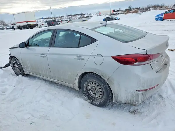 KMHD84LF4JU538773 2018 HYUNDAI ELANTRA - Image 2