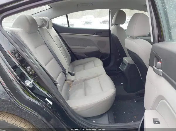 KMHD84LF4JU544766 2018 HYUNDAI ELANTRA - Image 8