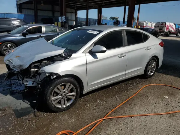 KMHD84LF4JU557002 2018 HYUNDAI ELANTRA - Image 1