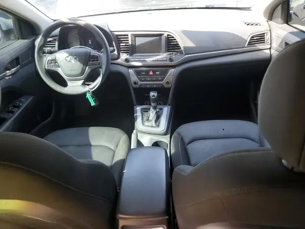 KMHD84LF4JU557002 2018 HYUNDAI ELANTRA - Image 8