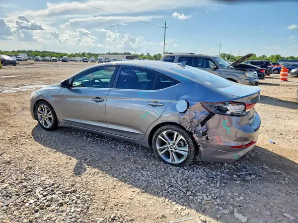 KMHD84LF4JU565701 2018 HYUNDAI ELANTRA - Image 2