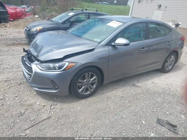 KMHD84LF4JU567383 2018 HYUNDAI ELANTRA - Image 2