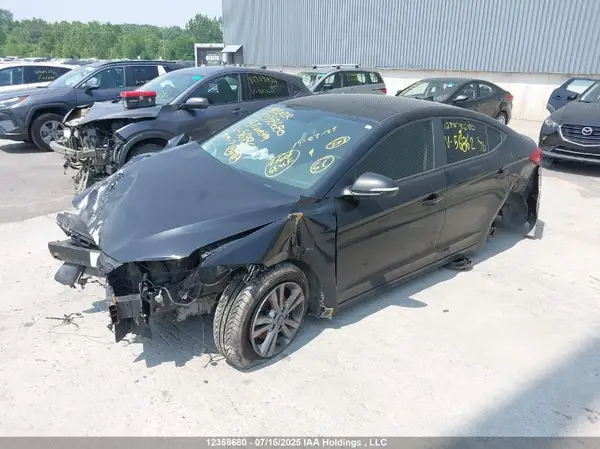 KMHD84LF4JU569862 2018 HYUNDAI ELANTRA - Image 2