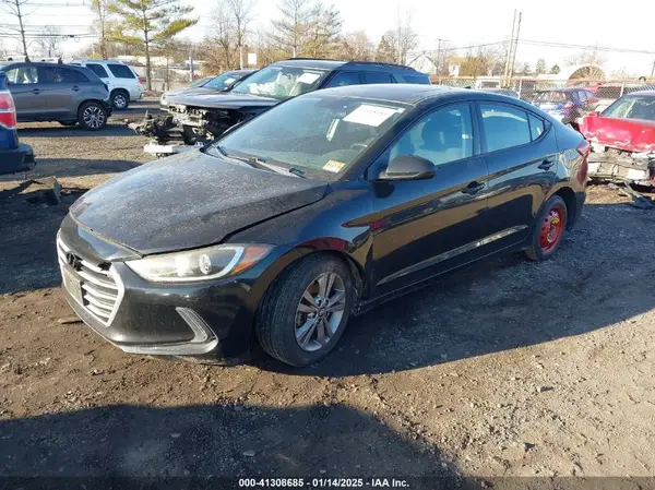 KMHD84LF4JU572096 2018 HYUNDAI ELANTRA - Image 2