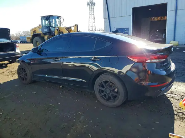KMHD84LF4JU577430 2018 HYUNDAI ELANTRA - Image 2