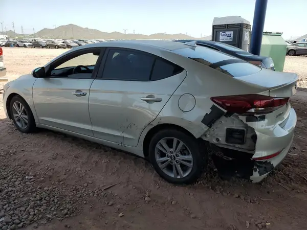 KMHD84LF4JU580795 2018 HYUNDAI ELANTRA - Image 2