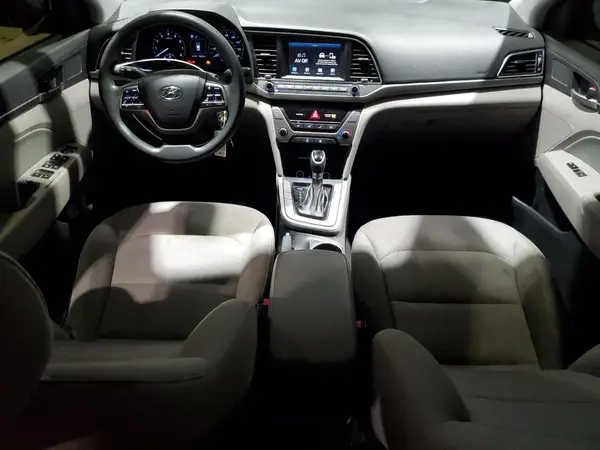 KMHD84LF4JU585575 2018 HYUNDAI ELANTRA - Image 8
