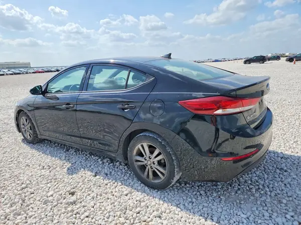 KMHD84LF4JU586113 2018 HYUNDAI ELANTRA - Image 2