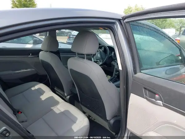 KMHD84LF4JU595233 2018 HYUNDAI ELANTRA - Image 8