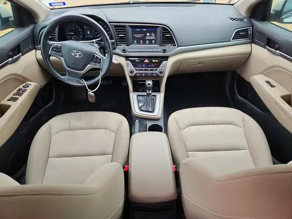 KMHD84LF4JU596348 2018 HYUNDAI ELANTRA - Image 8