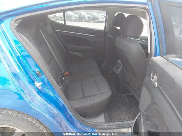 KMHD84LF4JU601841 2018 HYUNDAI ELANTRA - Image 8