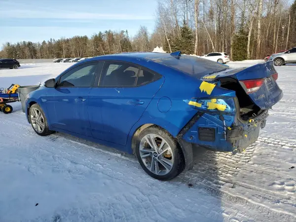 KMHD84LF4JU605758 2018 HYUNDAI ELANTRA - Image 2