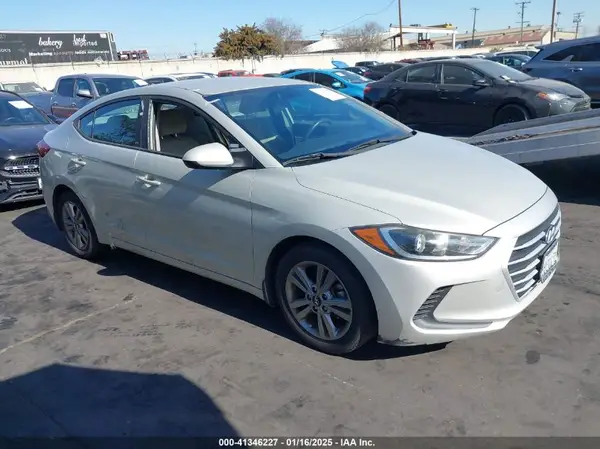 KMHD84LF4JU609972 2018 HYUNDAI ELANTRA - Image 1