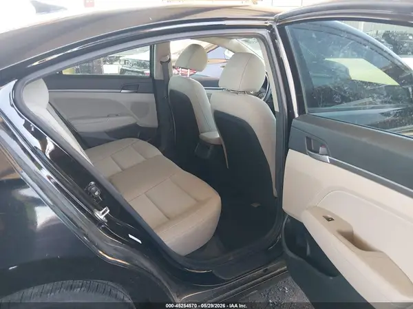 KMHD84LF4JU611589 2018 HYUNDAI ELANTRA - Image 8