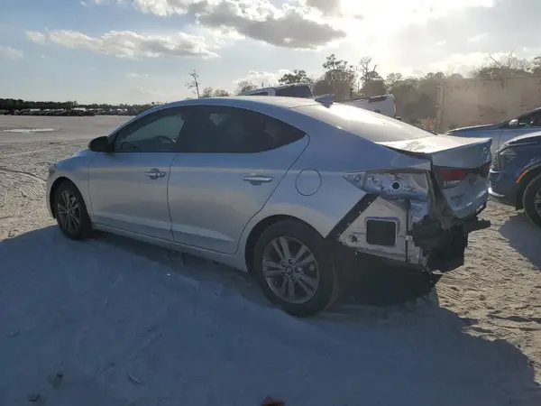KMHD84LF4JU614671 2018 HYUNDAI ELANTRA - Image 2