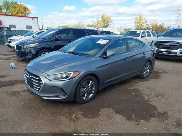KMHD84LF4JU626500 2018 HYUNDAI ELANTRA - Image 2