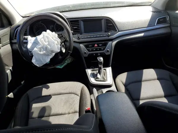 KMHD84LF4JU633284 2018 HYUNDAI ELANTRA - Image 8