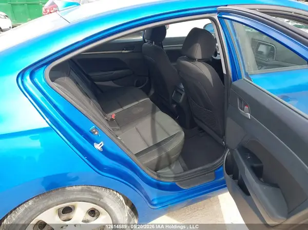 KMHD84LF4JU643877 2018 HYUNDAI ELANTRA - Image 8