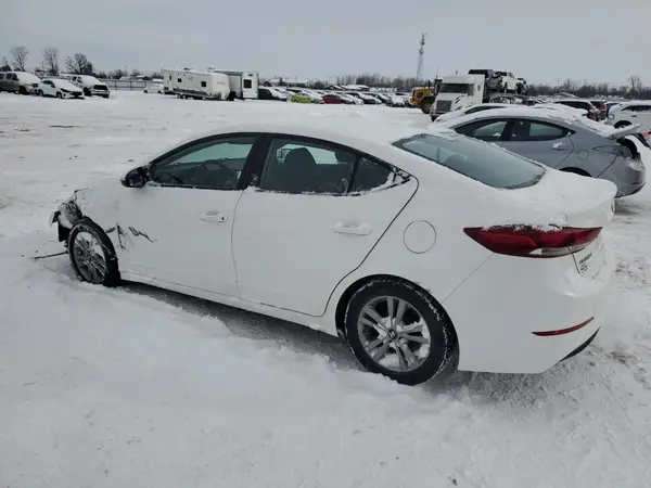 KMHD84LF4JU668648 2018 HYUNDAI ELANTRA - Image 2