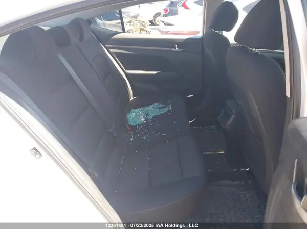 KMHD84LF4JU674983 2018 HYUNDAI ELANTRA - Image 8