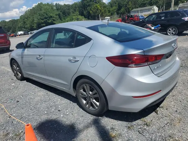 KMHD84LF4JU720232 2018 HYUNDAI ELANTRA - Image 2
