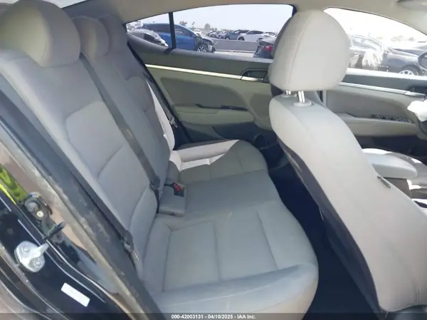 KMHD84LF4KU742734 2019 HYUNDAI ELANTRA - Image 8