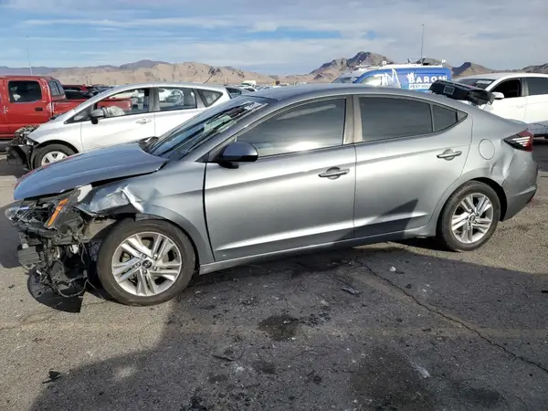 KMHD84LF4KU745567 2019 HYUNDAI ELANTRA - Image 1