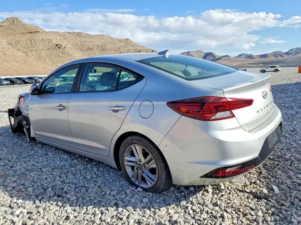 KMHD84LF4KU746220 2019 HYUNDAI ELANTRA - Image 2