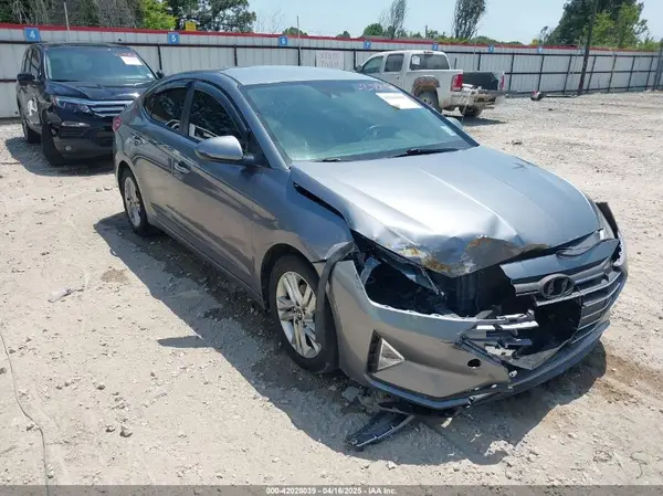 KMHD84LF4KU749229 2019 HYUNDAI ELANTRA - Image 1