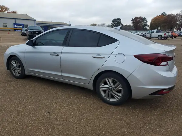 KMHD84LF4KU756004 2019 HYUNDAI ELANTRA - Image 2
