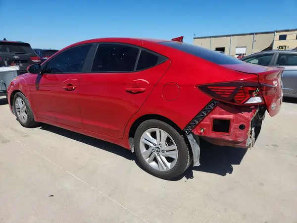 KMHD84LF4KU764961 2019 HYUNDAI ELANTRA - Image 2