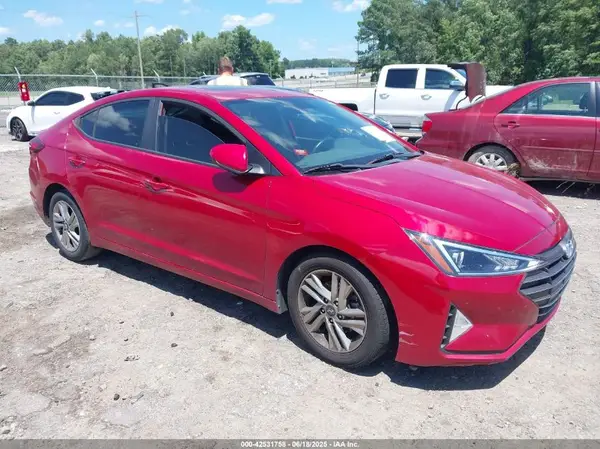 KMHD84LF4KU781808 2019 HYUNDAI ELANTRA - Image 1