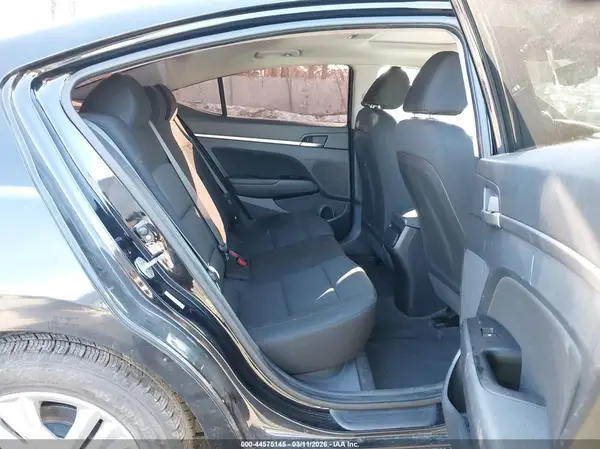 KMHD84LF4KU785812 2019 HYUNDAI ELANTRA - Image 8