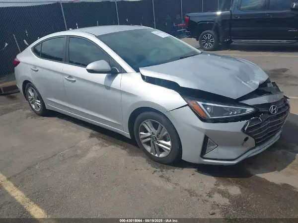 KMHD84LF4KU823247 2019 HYUNDAI ELANTRA - Image 1