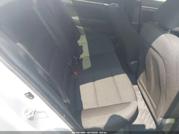KMHD84LF4KU823247 2019 HYUNDAI ELANTRA - Image 8