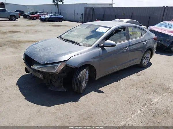 KMHD84LF4KU823636 2019 HYUNDAI ELANTRA - Image 2